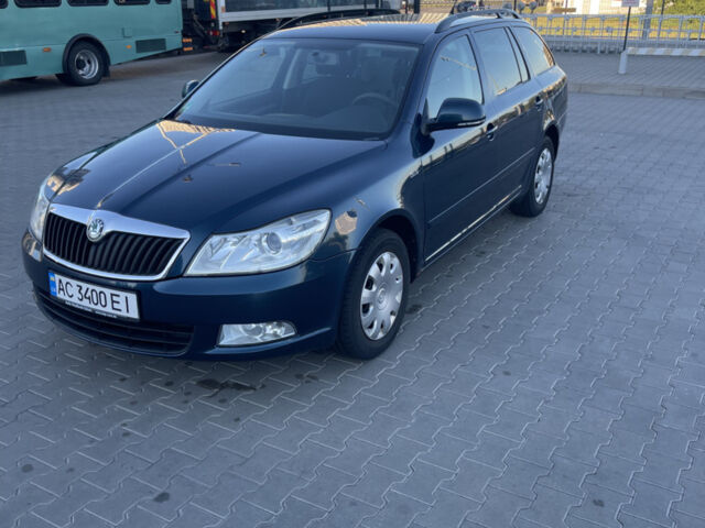 Синий Шкода Октавия, объемом двигателя 1.4 л и пробегом 272 тыс. км за 6800 $, фото 1 на Automoto.ua