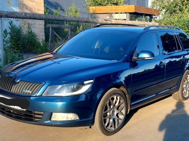 Синій Шкода Октавія, об'ємом двигуна 1.8 л та пробігом 176 тис. км за 9250 $, фото 1 на Automoto.ua