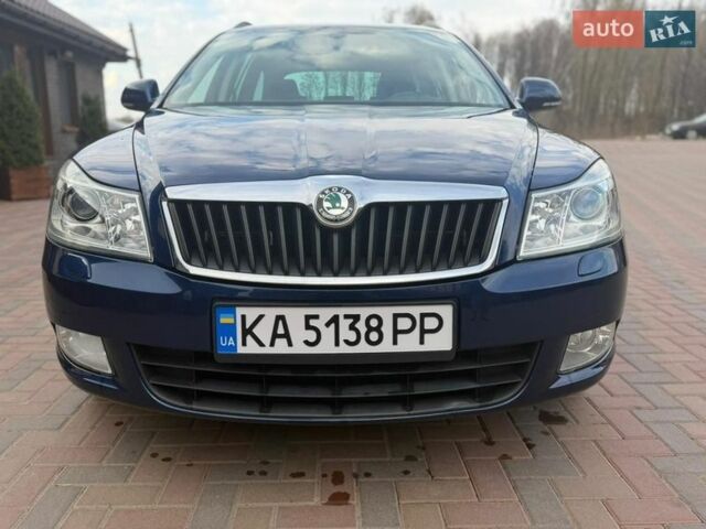 Синий Шкода Октавия, объемом двигателя 1.99 л и пробегом 154 тыс. км за 12650 $, фото 1 на Automoto.ua
