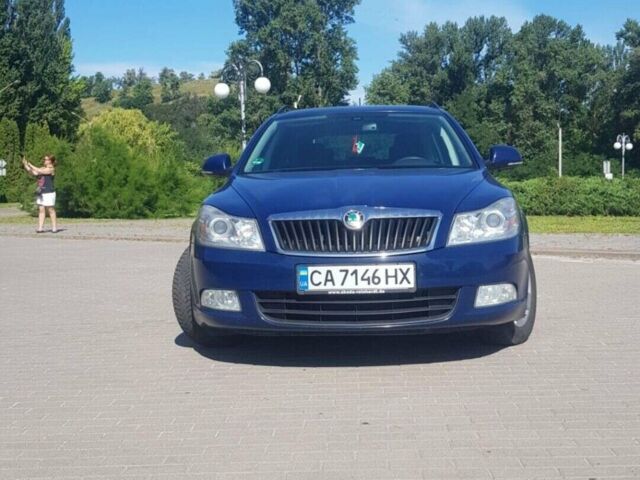 Синий Шкода Октавия, объемом двигателя 1.6 л и пробегом 285 тыс. км за 7800 $, фото 1 на Automoto.ua