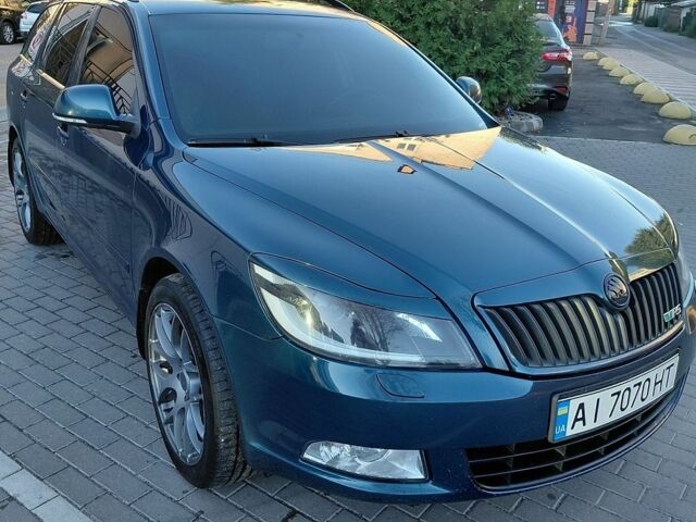 Синий Шкода Октавия, объемом двигателя 1.8 л и пробегом 175 тыс. км за 8700 $, фото 1 на Automoto.ua