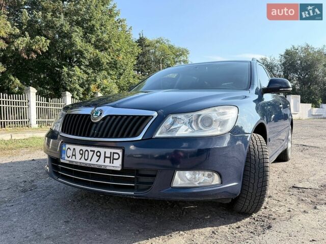 Синій Шкода Октавія, об'ємом двигуна 1.6 л та пробігом 247 тис. км за 7600 $, фото 1 на Automoto.ua