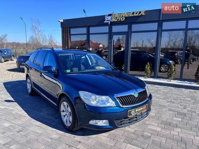 Синий Шкода Октавия, объемом двигателя 1.6 л и пробегом 216 тыс. км за 8699 $, фото 1 на Automoto.ua