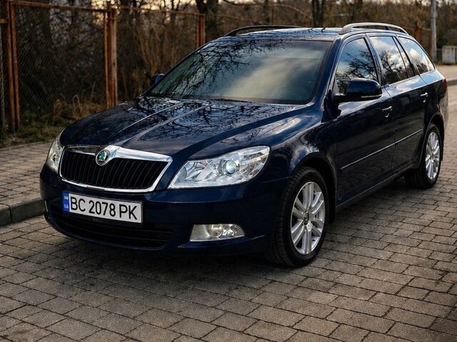 Синій Шкода Октавія, об'ємом двигуна 1.6 л та пробігом 246 тис. км за 8600 $, фото 1 на Automoto.ua