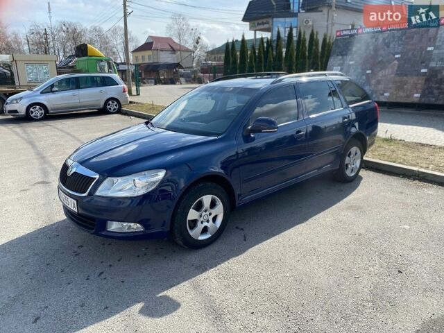 Синий Шкода Октавия, объемом двигателя 1.99 л и пробегом 355 тыс. км за 8400 $, фото 1 на Automoto.ua