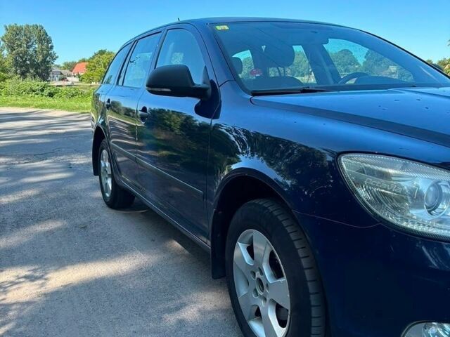 Синій Шкода Октавія, об'ємом двигуна 1.6 л та пробігом 340 тис. км за 7000 $, фото 1 на Automoto.ua
