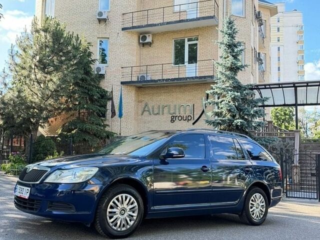 Синій Шкода Октавія, об'ємом двигуна 1.6 л та пробігом 190 тис. км за 7600 $, фото 1 на Automoto.ua