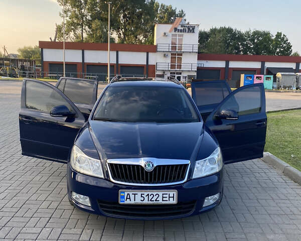 Синій Шкода Октавія, об'ємом двигуна 1.97 л та пробігом 215 тис. км за 7900 $, фото 1 на Automoto.ua