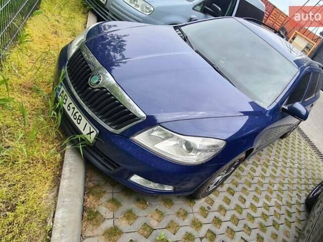 Синий Шкода Октавия, объемом двигателя 1.6 л и пробегом 284 тыс. км за 9300 $, фото 1 на Automoto.ua