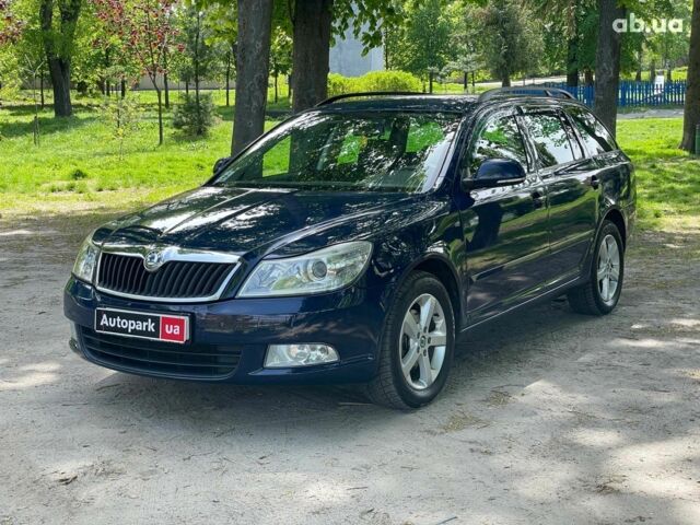 Синій Шкода Октавія, об'ємом двигуна 2 л та пробігом 265 тис. км за 9490 $, фото 1 на Automoto.ua
