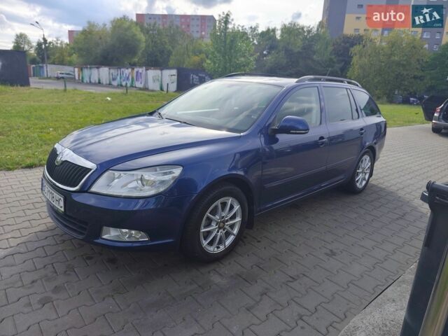 Синій Шкода Октавія, об'ємом двигуна 2 л та пробігом 270 тис. км за 8300 $, фото 1 на Automoto.ua
