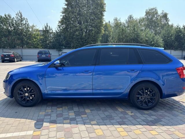 Синий Шкода Октавия, объемом двигателя 1.6 л и пробегом 152 тыс. км за 9751 $, фото 1 на Automoto.ua