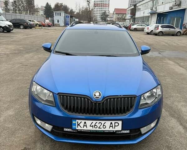 Синий Шкода Октавия, объемом двигателя 1.97 л и пробегом 338 тыс. км за 11000 $, фото 1 на Automoto.ua