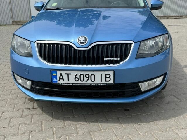 Синий Шкода Октавия, объемом двигателя 1.6 л и пробегом 240 тыс. км за 10400 $, фото 1 на Automoto.ua