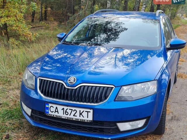 Синий Шкода Октавия, объемом двигателя 1.6 л и пробегом 164 тыс. км за 12500 $, фото 1 на Automoto.ua