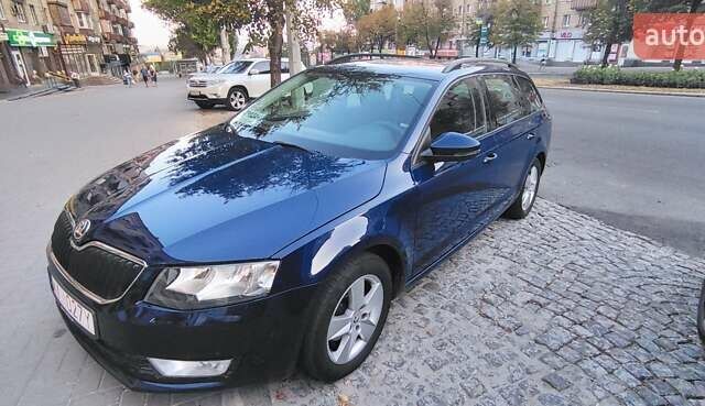 Синій Шкода Октавія, об'ємом двигуна 1.6 л та пробігом 325 тис. км за 11200 $, фото 1 на Automoto.ua