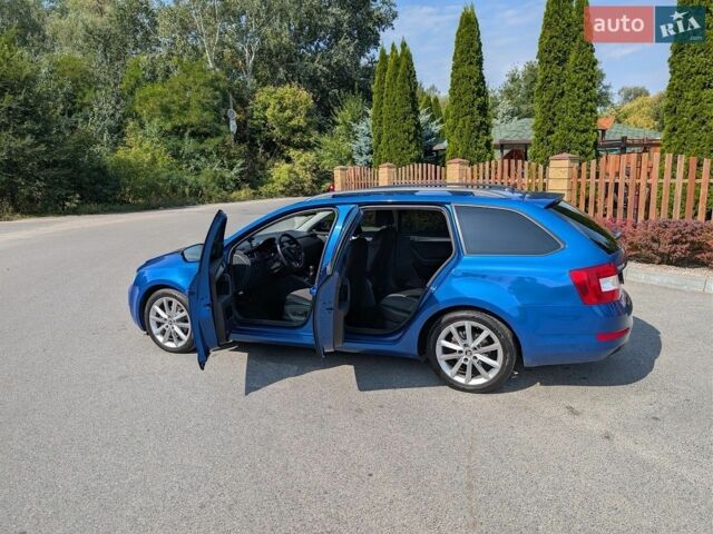 Синий Шкода Октавия, объемом двигателя 1.6 л и пробегом 307 тыс. км за 13500 $, фото 1 на Automoto.ua