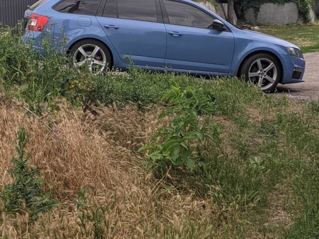 Синій Шкода Октавія, об'ємом двигуна 2 л та пробігом 330 тис. км за 9300 $, фото 1 на Automoto.ua