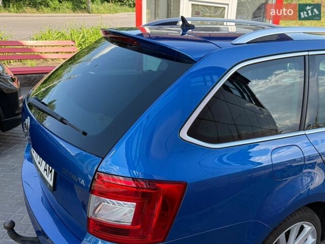 Синий Шкода Октавия, объемом двигателя 1.6 л и пробегом 180 тыс. км за 13500 $, фото 1 на Automoto.ua