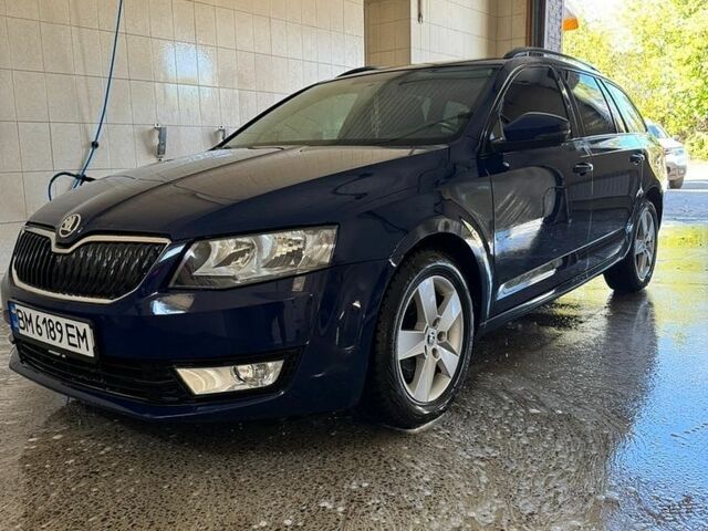 Синий Шкода Октавия, объемом двигателя 1.6 л и пробегом 330 тыс. км за 8900 $, фото 1 на Automoto.ua
