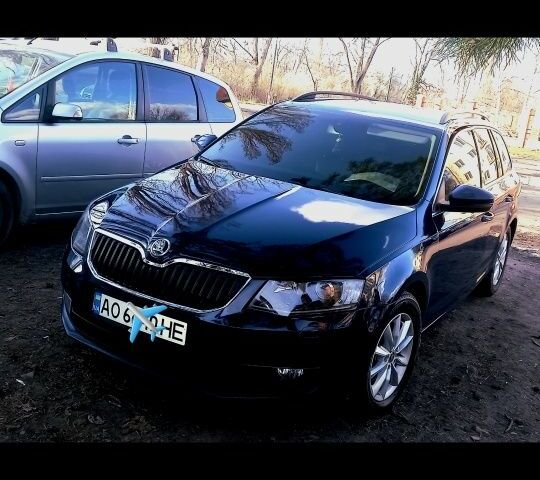 Синий Шкода Октавия, объемом двигателя 2 л и пробегом 274 тыс. км за 14000 $, фото 1 на Automoto.ua