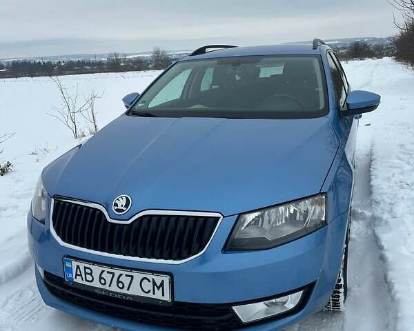 Синий Шкода Октавия, объемом двигателя 1.6 л и пробегом 216 тыс. км за 11700 $, фото 1 на Automoto.ua