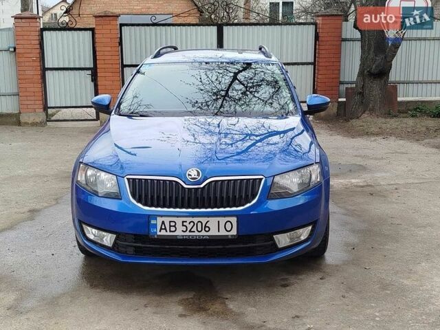 Синий Шкода Октавия, объемом двигателя 1.6 л и пробегом 172 тыс. км за 12500 $, фото 1 на Automoto.ua