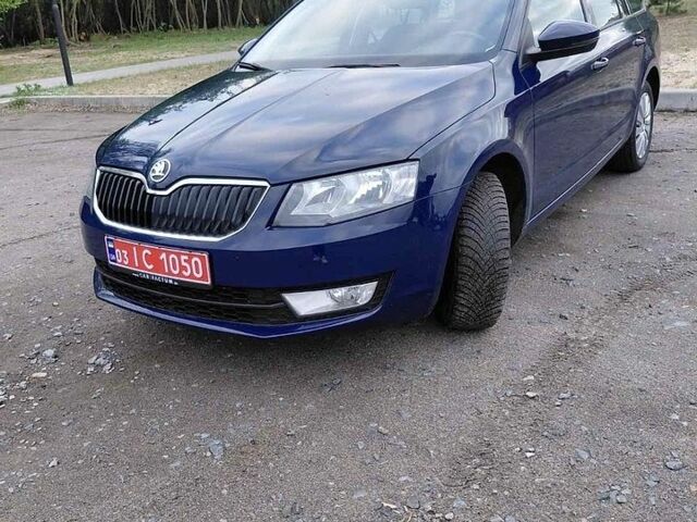 Синий Шкода Октавия, объемом двигателя 1.97 л и пробегом 290 тыс. км за 12600 $, фото 1 на Automoto.ua