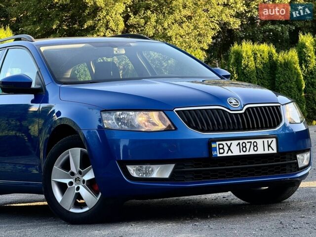 Синий Шкода Октавия, объемом двигателя 1.6 л и пробегом 300 тыс. км за 11800 $, фото 1 на Automoto.ua
