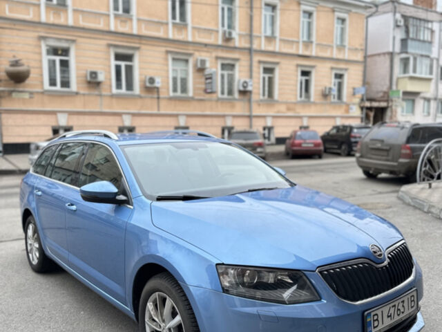 Синий Шкода Октавия, объемом двигателя 1.6 л и пробегом 199 тыс. км за 11800 $, фото 1 на Automoto.ua