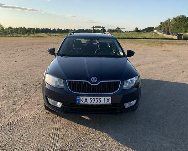 Синий Шкода Октавия, объемом двигателя 1.97 л и пробегом 235 тыс. км за 12900 $, фото 1 на Automoto.ua