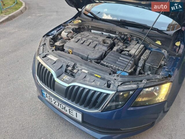 Синий Шкода Октавия, объемом двигателя 1.98 л и пробегом 258 тыс. км за 15100 $, фото 1 на Automoto.ua