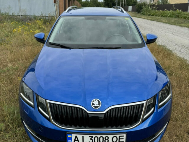 Синий Шкода Октавия, объемом двигателя 1.6 л и пробегом 255 тыс. км за 13750 $, фото 1 на Automoto.ua