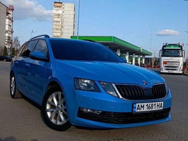 Синій Шкода Октавія, об'ємом двигуна 2 л та пробігом 10 тис. км за 15000 $, фото 1 на Automoto.ua