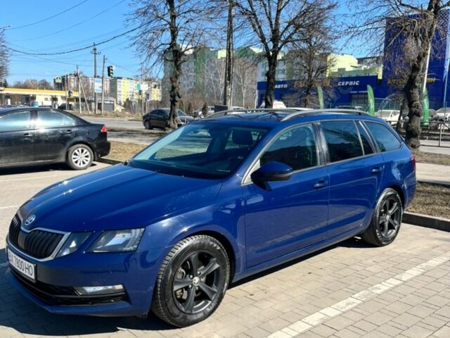 Синий Шкода Октавия, объемом двигателя 1.97 л и пробегом 260 тыс. км за 15000 $, фото 1 на Automoto.ua