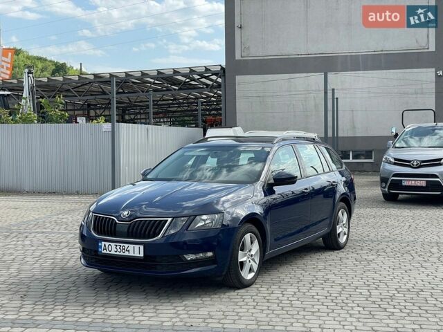 Синий Шкода Октавия, объемом двигателя 1.6 л и пробегом 183 тыс. км за 10900 $, фото 1 на Automoto.ua