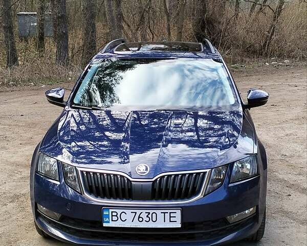 Синий Шкода Октавия, объемом двигателя 1.97 л и пробегом 235 тыс. км за 15200 $, фото 1 на Automoto.ua