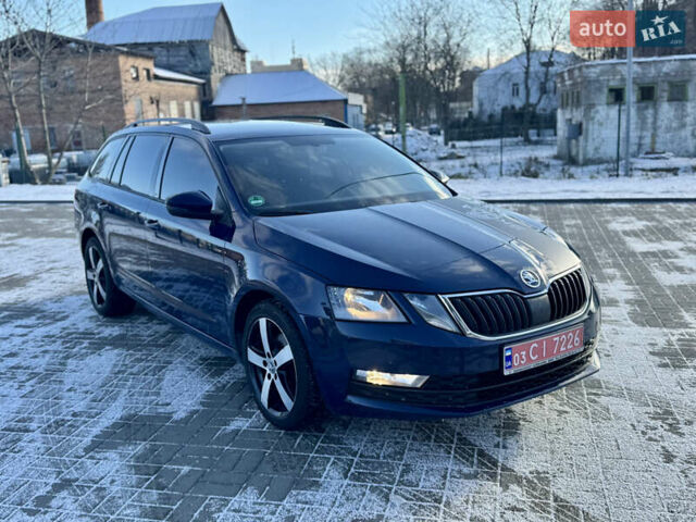 Синий Шкода Октавия, объемом двигателя 0 л и пробегом 252 тыс. км за 13950 $, фото 1 на Automoto.ua