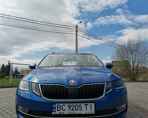 Синий Шкода Октавия, объемом двигателя 1.6 л и пробегом 204 тыс. км за 14000 $, фото 1 на Automoto.ua