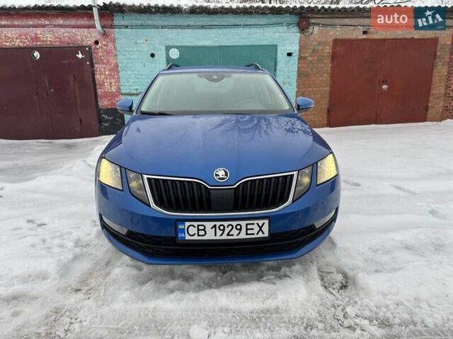 Синий Шкода Октавия, объемом двигателя 1.6 л и пробегом 240 тыс. км за 16500 $, фото 1 на Automoto.ua