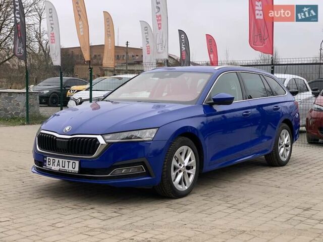 Синий Шкода Октавия, объемом двигателя 2 л и пробегом 244 тыс. км за 17955 $, фото 1 на Automoto.ua