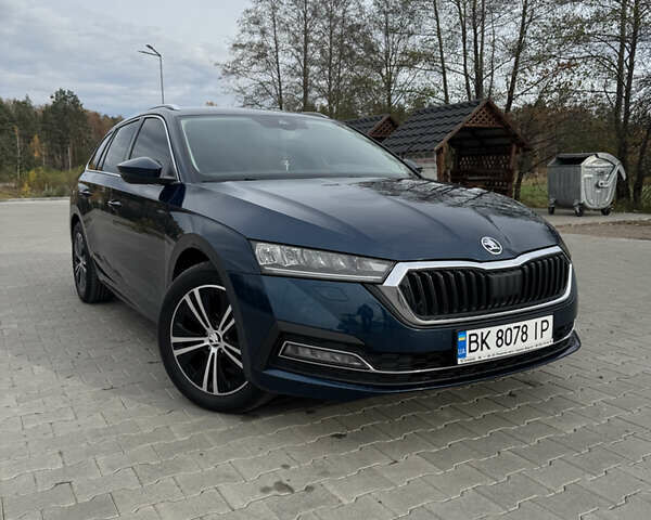 Синий Шкода Октавия, объемом двигателя 1.97 л и пробегом 225 тыс. км за 20000 $, фото 1 на Automoto.ua