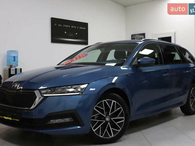 Синий Шкода Октавия, объемом двигателя 2 л и пробегом 132 тыс. км за 20999 $, фото 1 на Automoto.ua