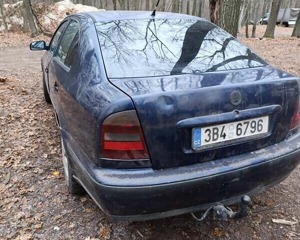 Синий Шкода Октавия, объемом двигателя 1.9 л и пробегом 485 тыс. км за 1850 $, фото 1 на Automoto.ua