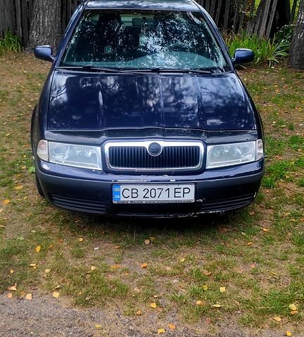 Синий Шкода Октавия, объемом двигателя 1.6 л и пробегом 310 тыс. км за 3500 $, фото 1 на Automoto.ua