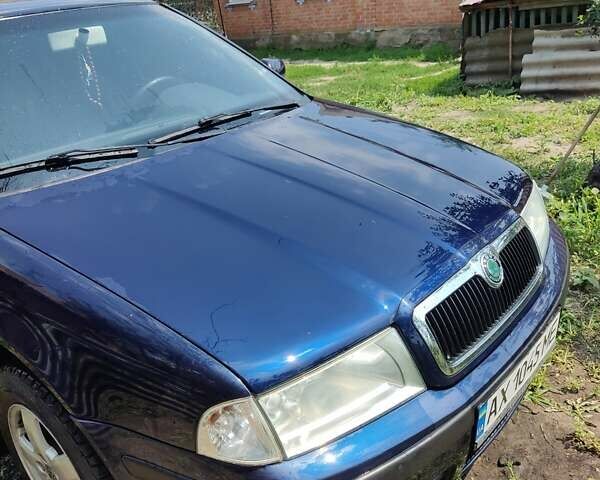 Синий Шкода Октавия, объемом двигателя 2 л и пробегом 215 тыс. км за 5300 $, фото 1 на Automoto.ua
