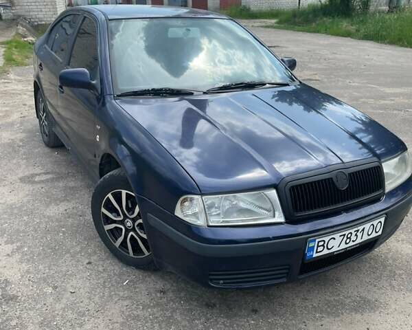 Синий Шкода Октавия, объемом двигателя 1.6 л и пробегом 353 тыс. км за 2999 $, фото 1 на Automoto.ua