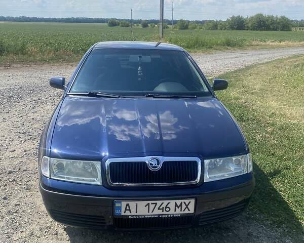 Синий Шкода Октавия, объемом двигателя 1.6 л и пробегом 282 тыс. км за 4700 $, фото 1 на Automoto.ua