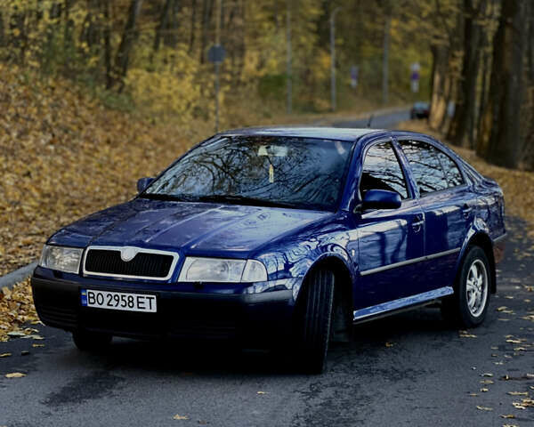 Синий Шкода Октавия, объемом двигателя 1.78 л и пробегом 372 тыс. км за 3800 $, фото 1 на Automoto.ua