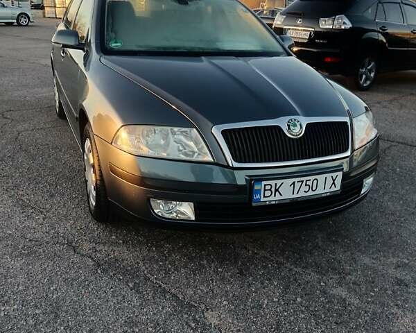 Шкода Октавия 2006 в Белой Церкве на Automoto.ua Синий Шкода Октавия, объемом двигателя 1.6 л и пробегом 202 тыс. км за 6800 $, фото 1 на Automoto.ua